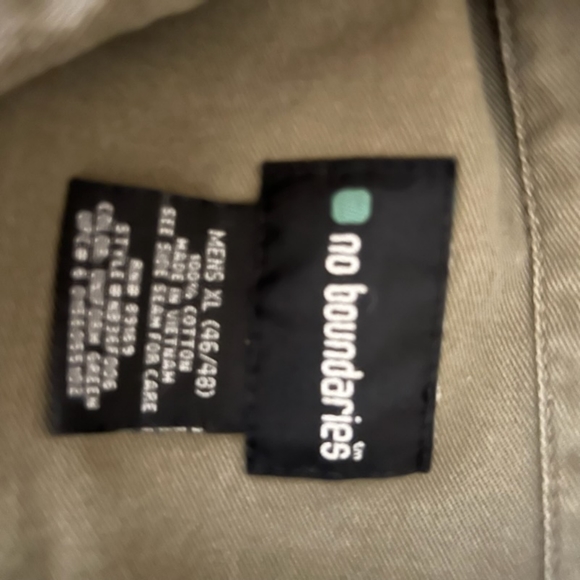 2000, Olive Green,.No Boundaries Military Style Shirt / Shacket. XL - Picture 4 of 4